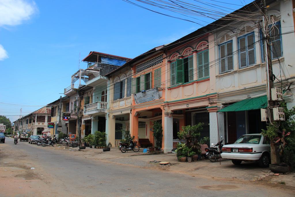 Hotel Five.S Kampot Exteriör bild